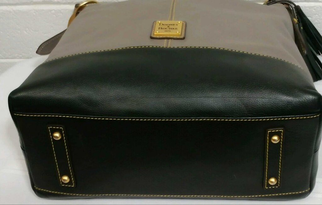 Dooney & Bourke Shopie Shoulder Purse Hobo