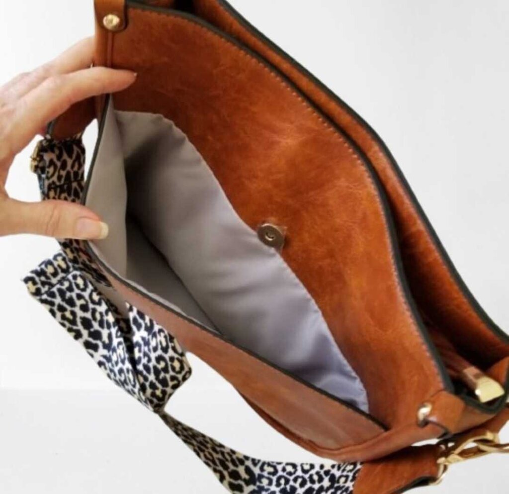 Leather Purse Leopard Strap