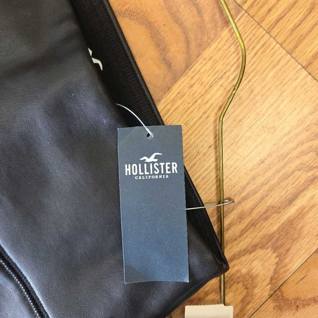 New Hollister Ultra High Rise Pleather Pants