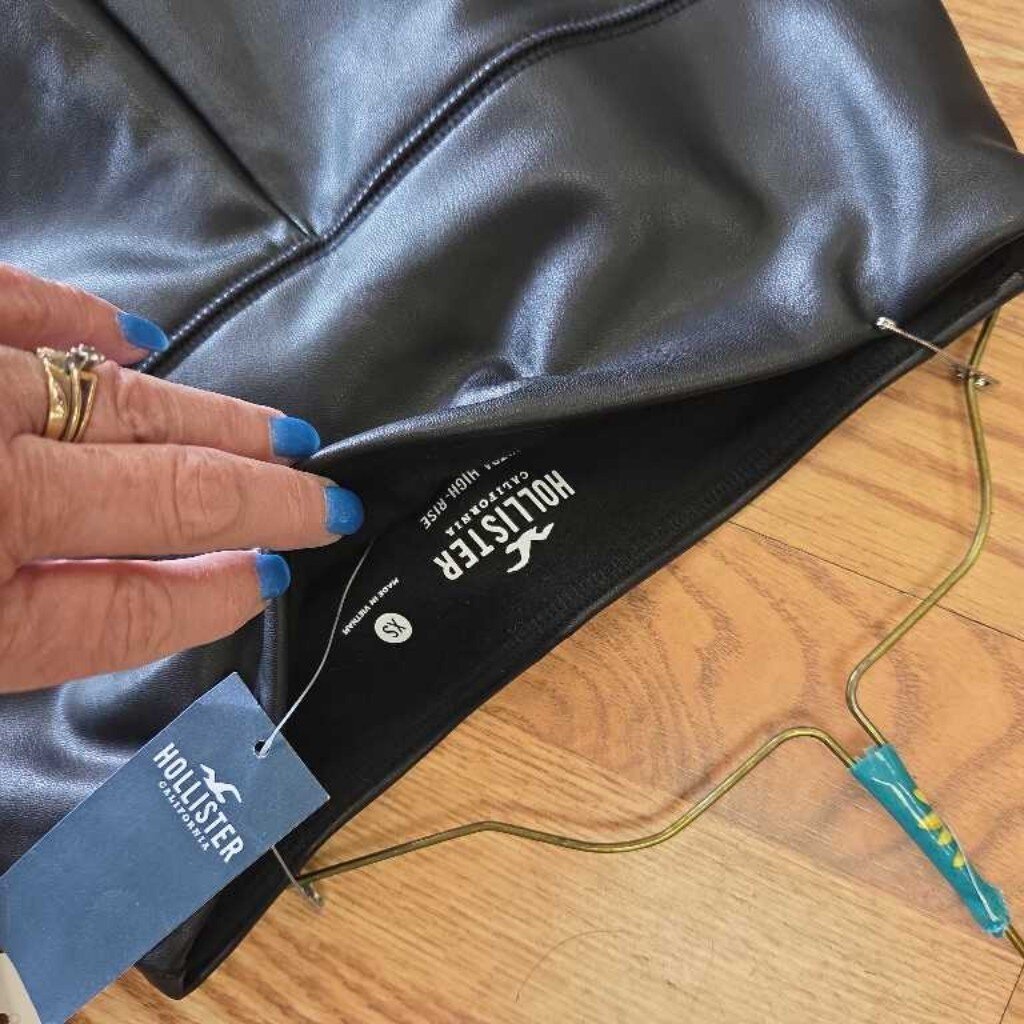 New Hollister Ultra High Rise Pleather Pants