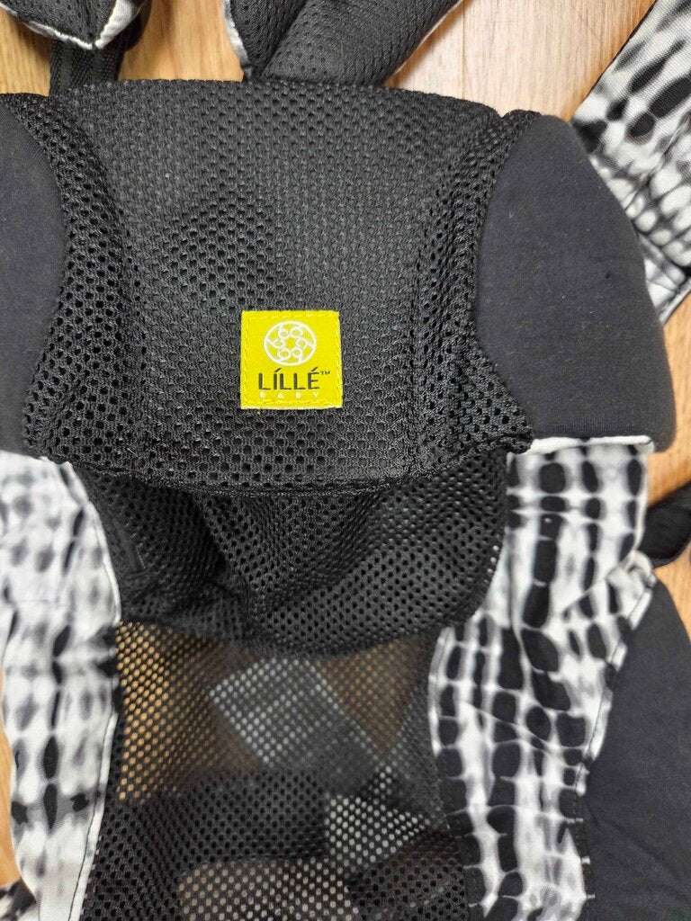 Lille baby Carrier