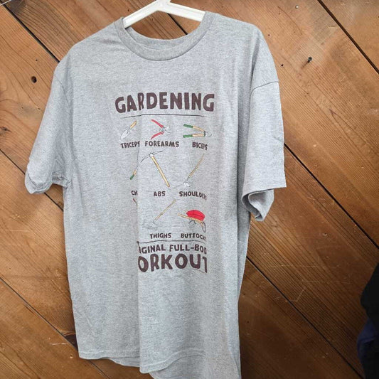 New Gildan Shirt