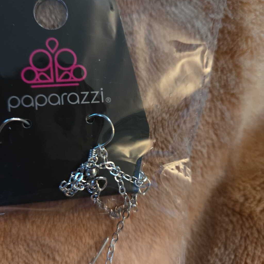 New Paparazzi Necklace/Earring Set