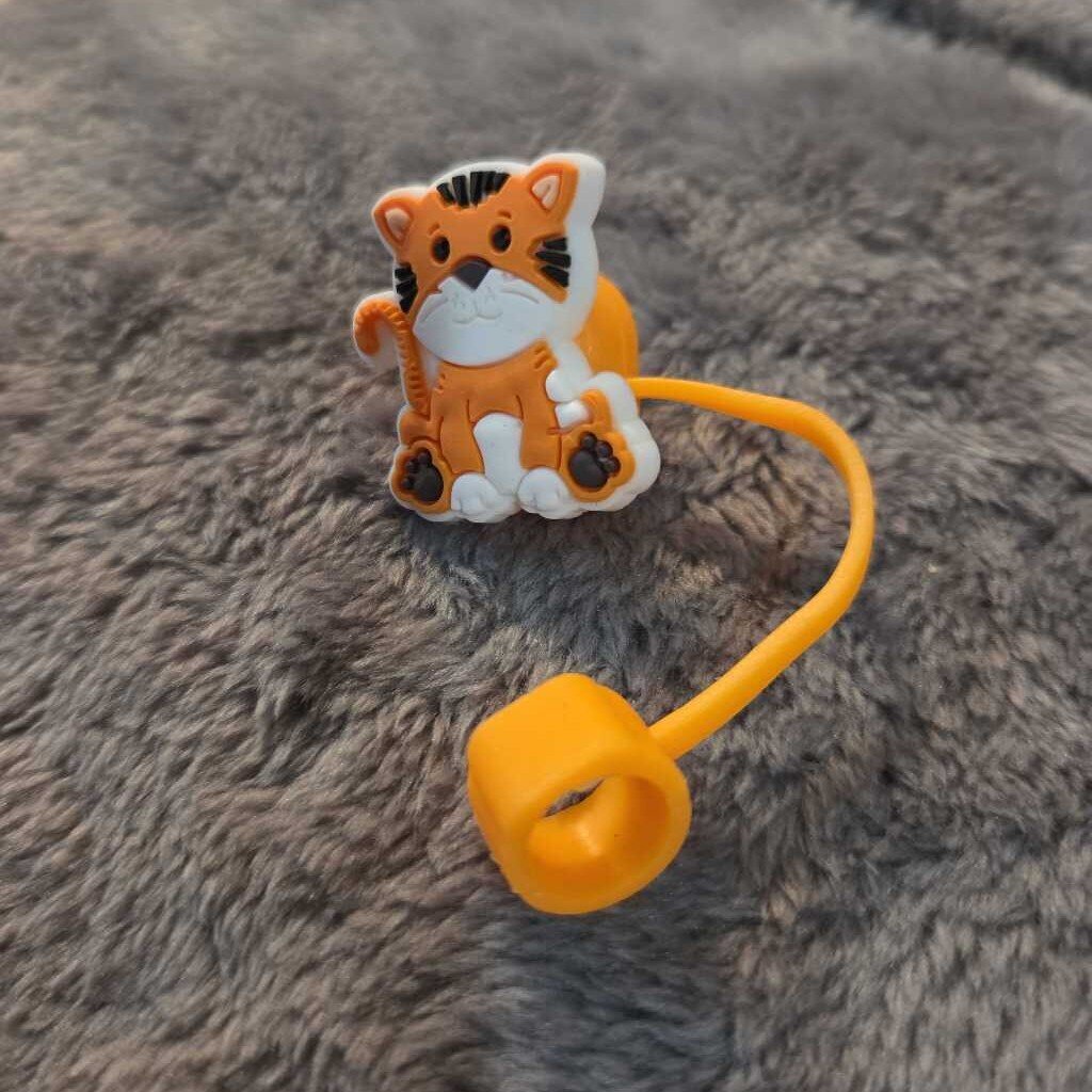 New Tiger Straw Topper