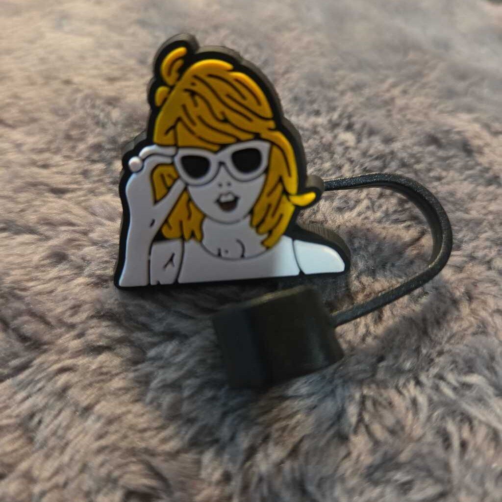 New Taylor Straw Topper