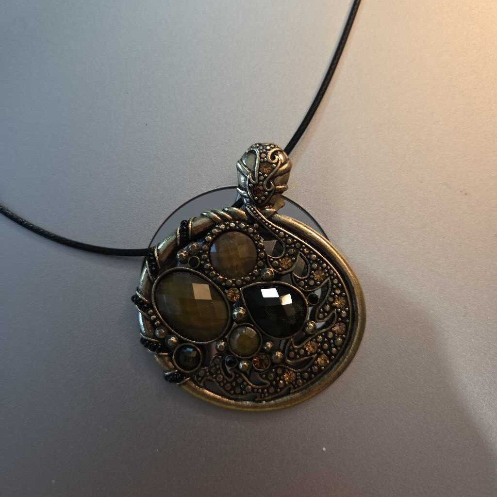 Lia Sophia Pendant