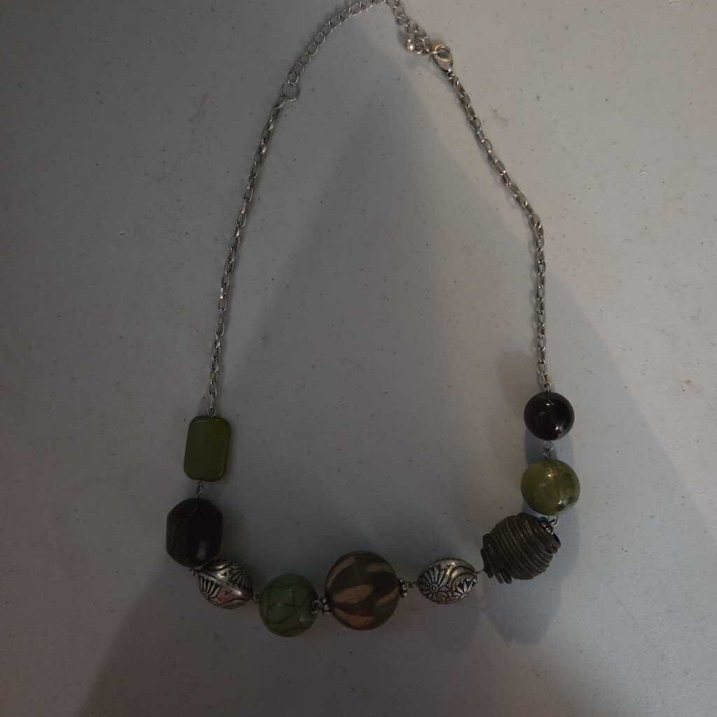 Vintage Beaded Necklace with Mixed Materials