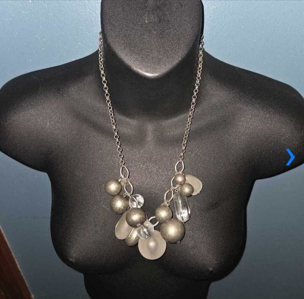Vintage Chunky Beaded Necklace w/Frosted & Metallic Beads