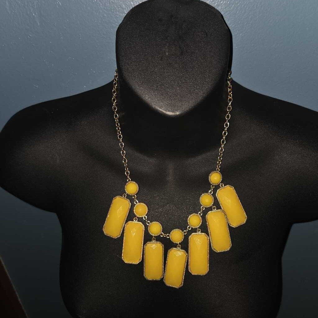 Vintage Statement Necklace with Faceted Stones