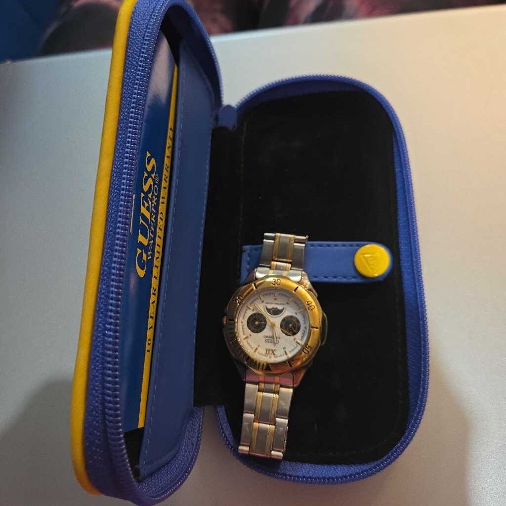 Guess Watch