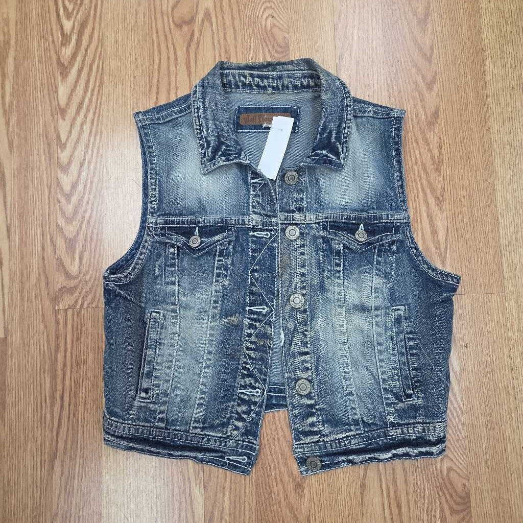 Wallflower Vest