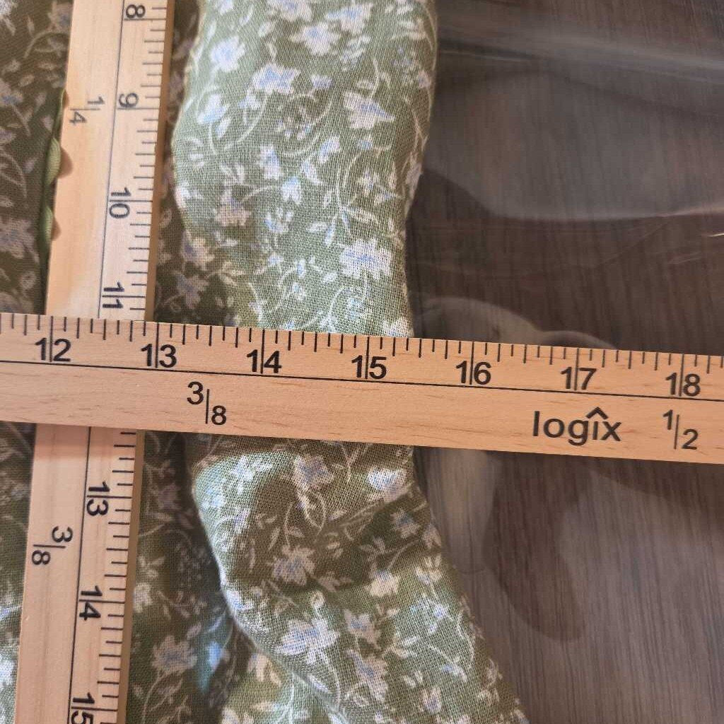 New Universal Thread Dress