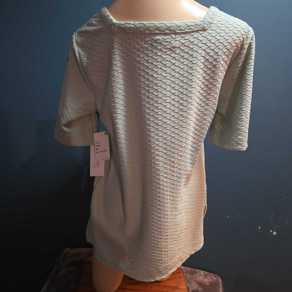 New Liz Claiborne Shirt