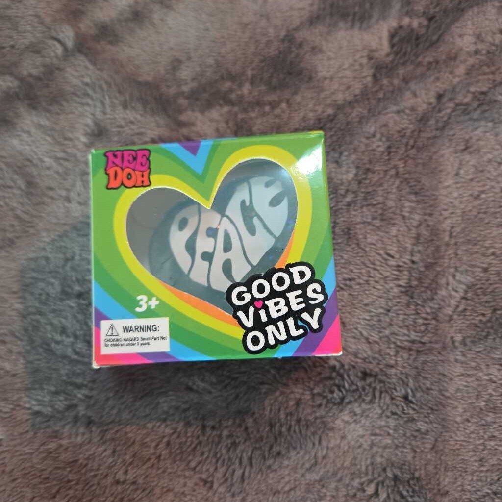New Good Vibes Only Heart Squishy Peace