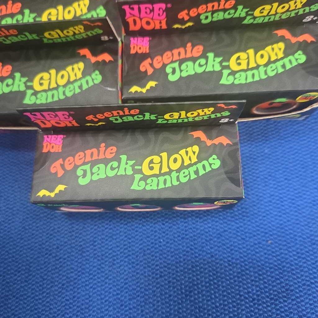 New Needoh Teenie Jack Glow Lanterns