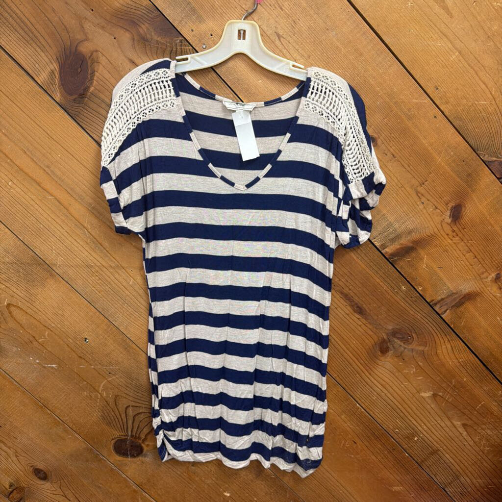 Love Delirious Maternity Shirt