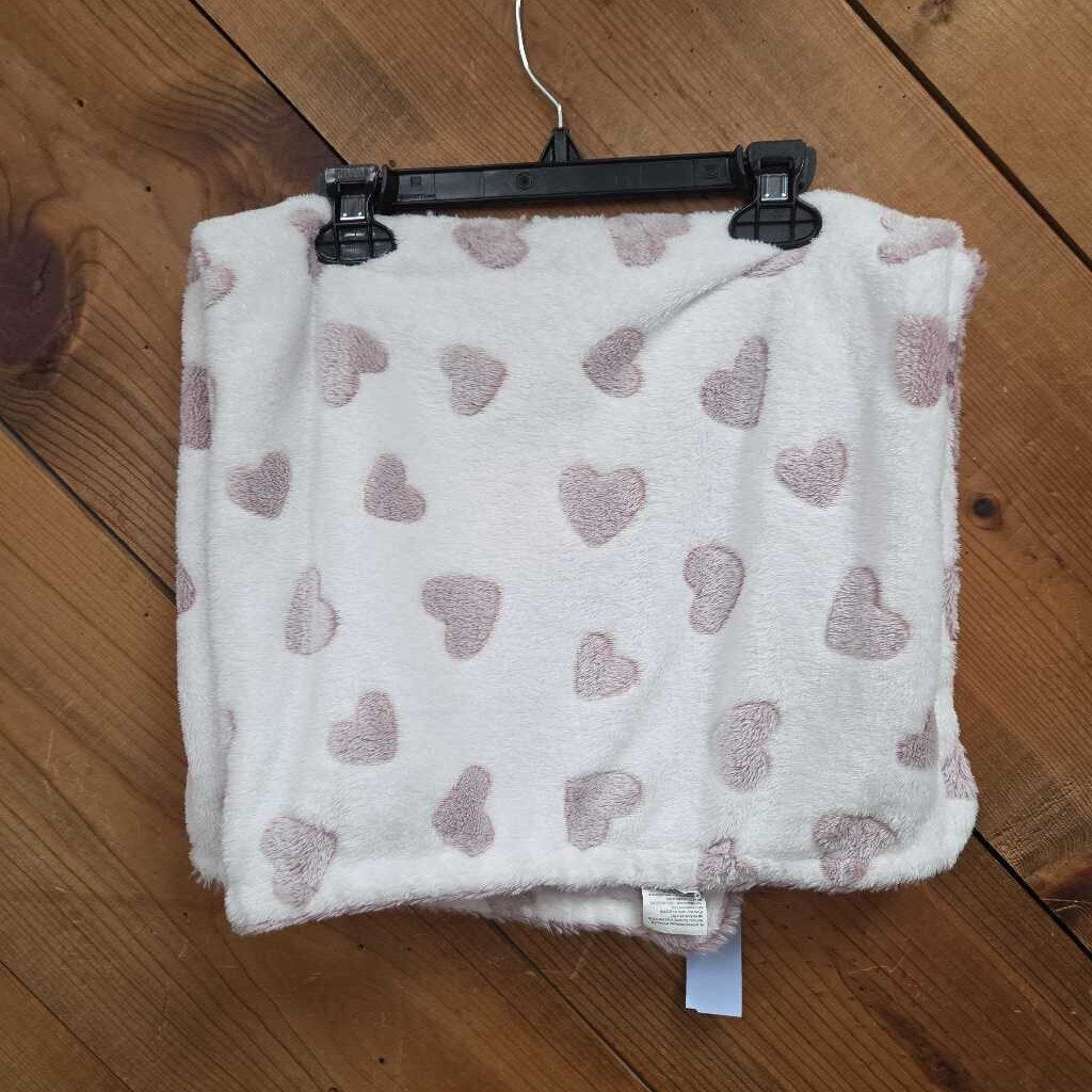 Blankets & Beyond Blanket